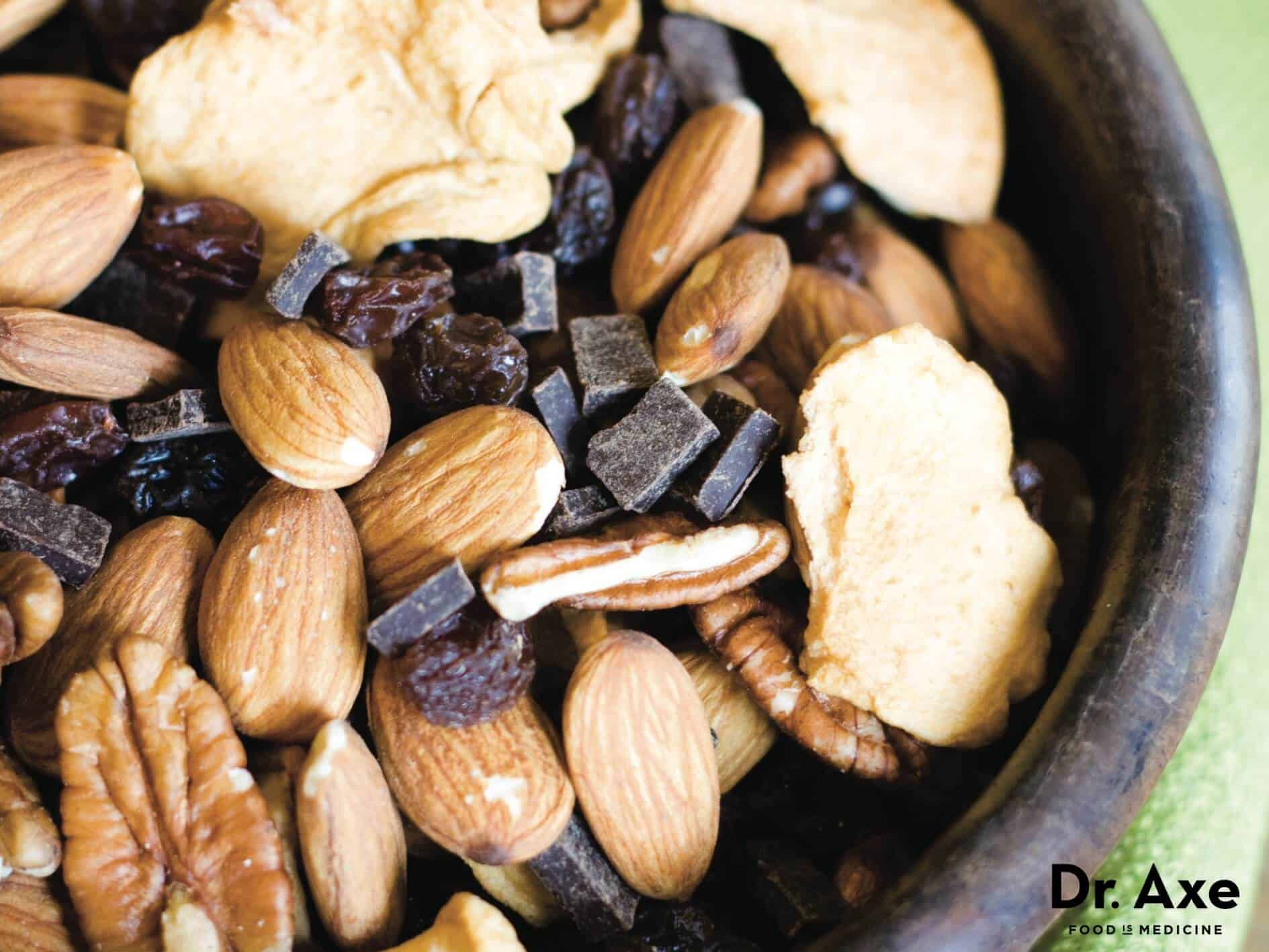 Antioxidant trail mix recipe - Dr. Axe