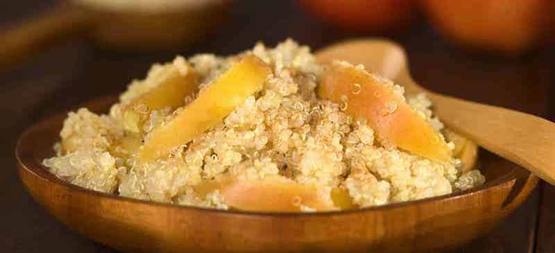 Baked quinoa with apples