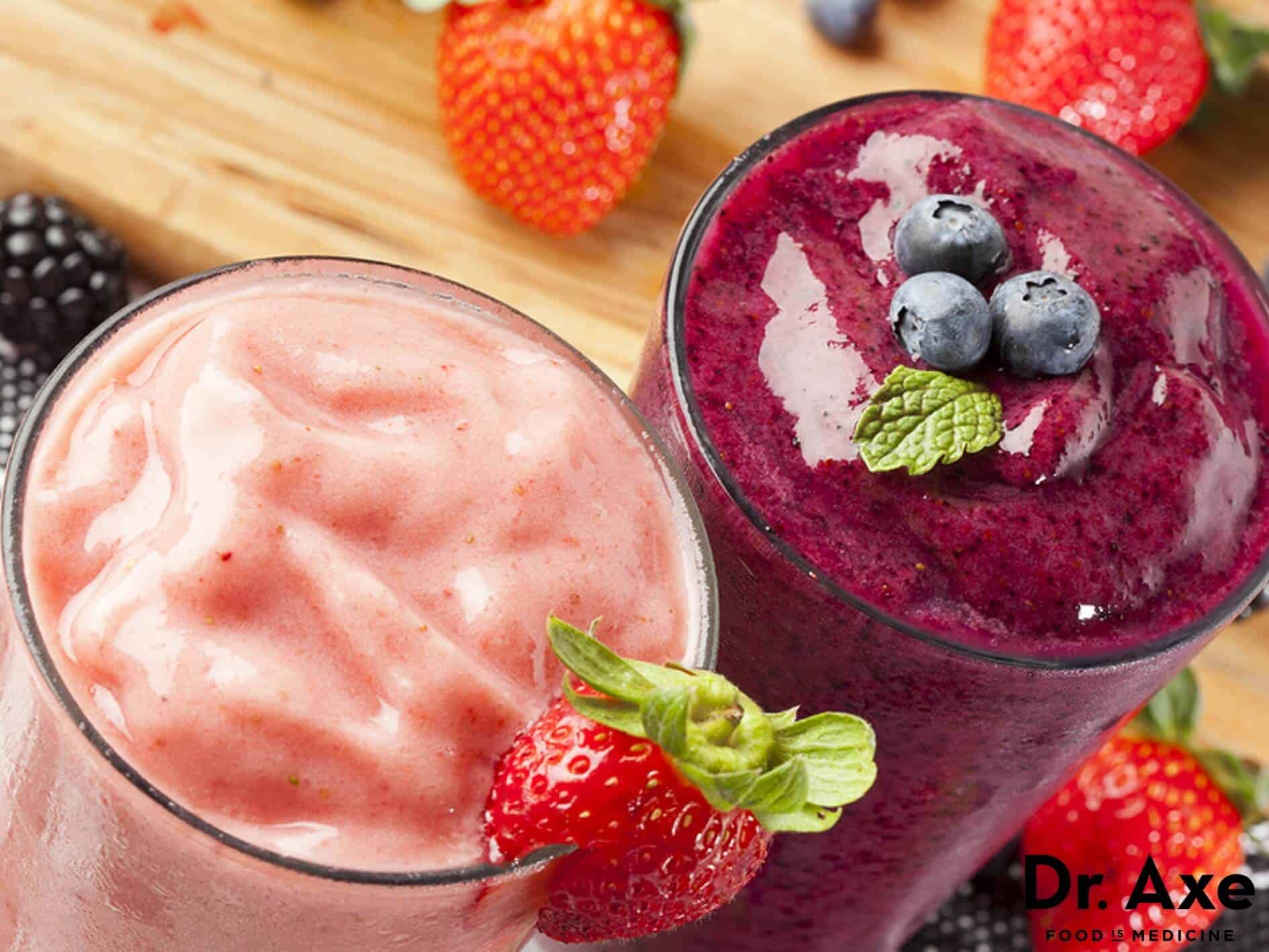 Berry smoothie recipe - Dr. Axe