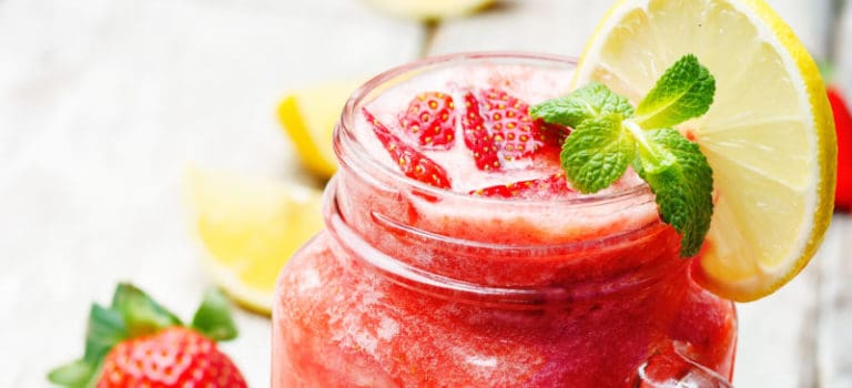 Homemade Strawberry Lemonade (Naturally Sweetened) - Dr. Axe