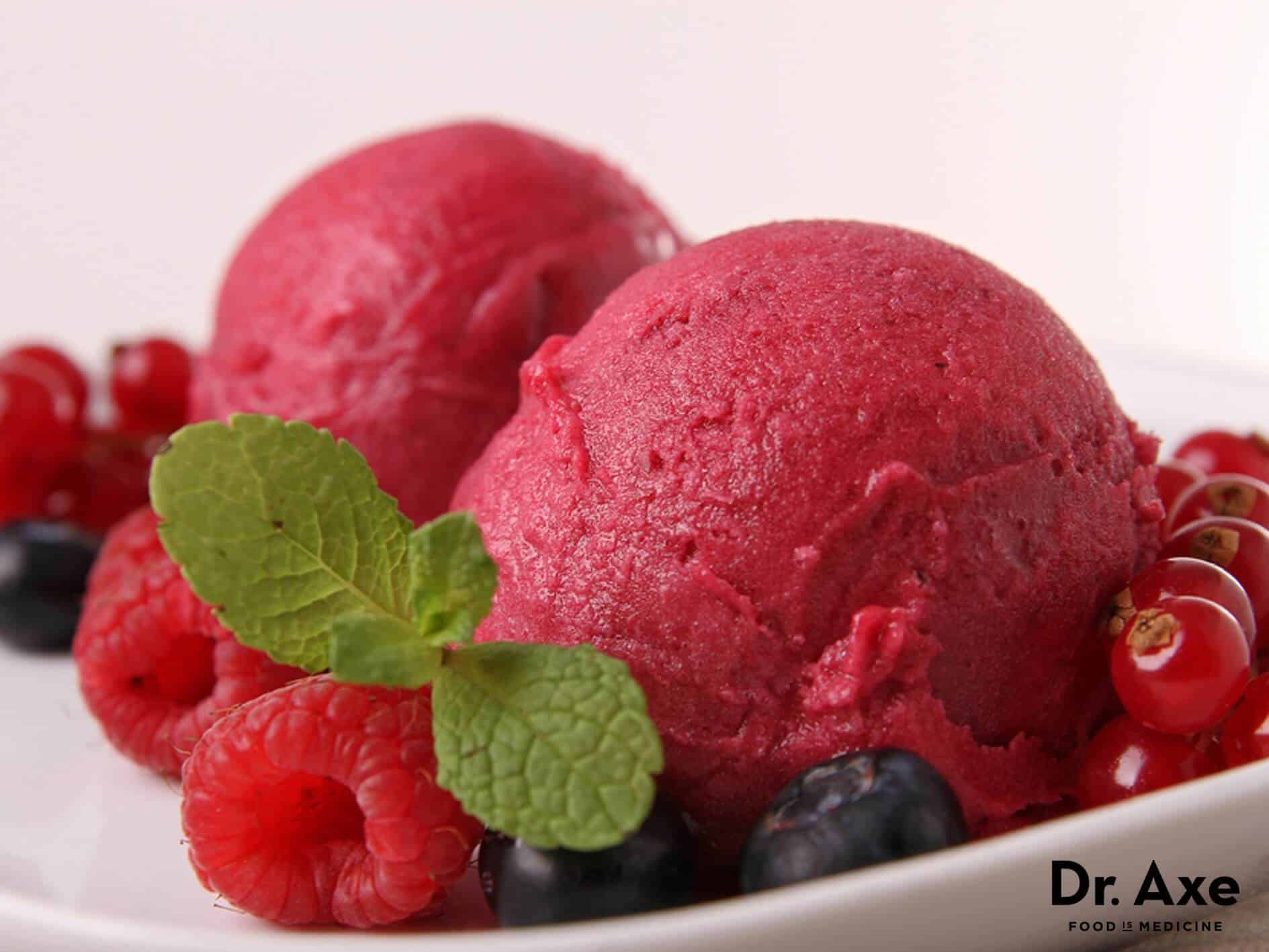 Homemade blackberry ice cream recipe - Dr. Axe