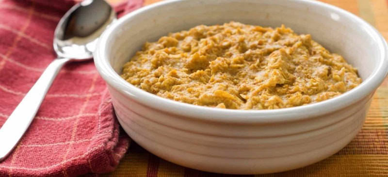 Pumpkin pie oatmeal recipe - Dr. Axe