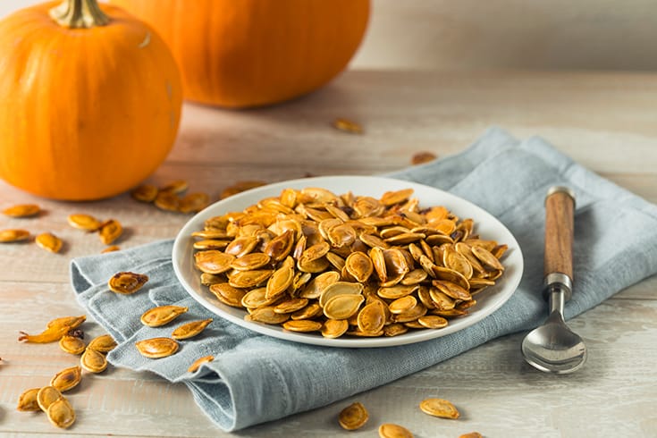 Spicy roasted pumpkin seeds - Dr. Axe
