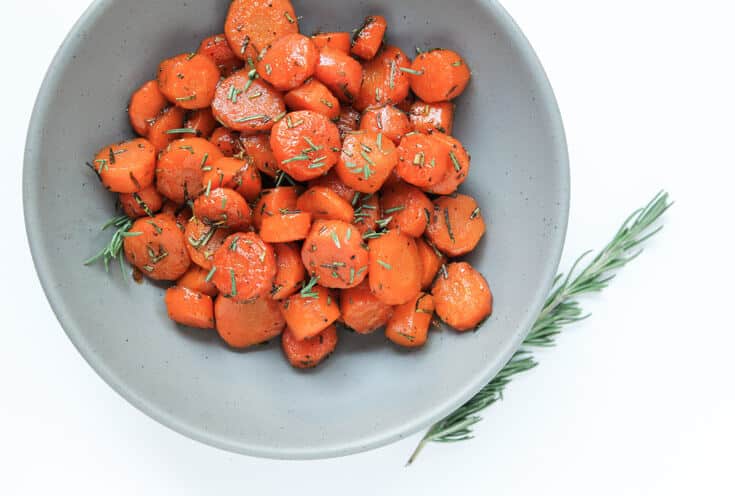Maple glazed rosemary carrots recipe - Dr. Axe