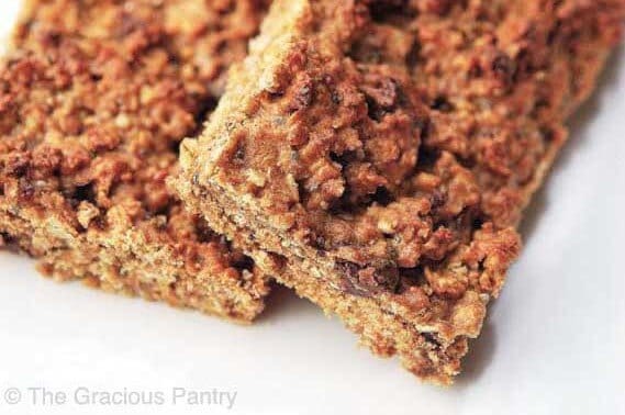 Clean-Eating Cinnamon Chocolate Chip Protein Bars