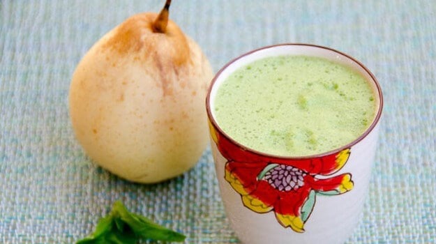 asian pear basil lemon juice smoothie