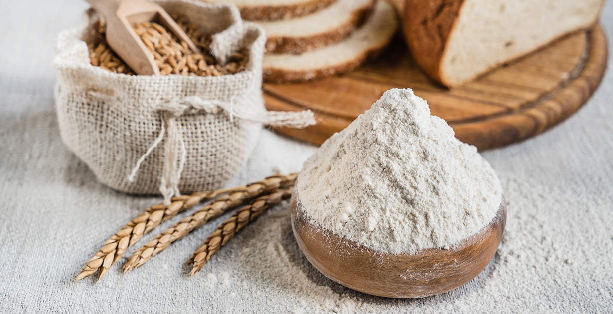 spelt-flour-benefits-nutrition-and-how-to-use-dr-axe