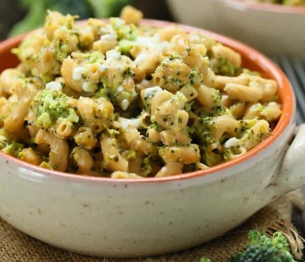 Slow-Cooker Broccoli Mac and Cheese