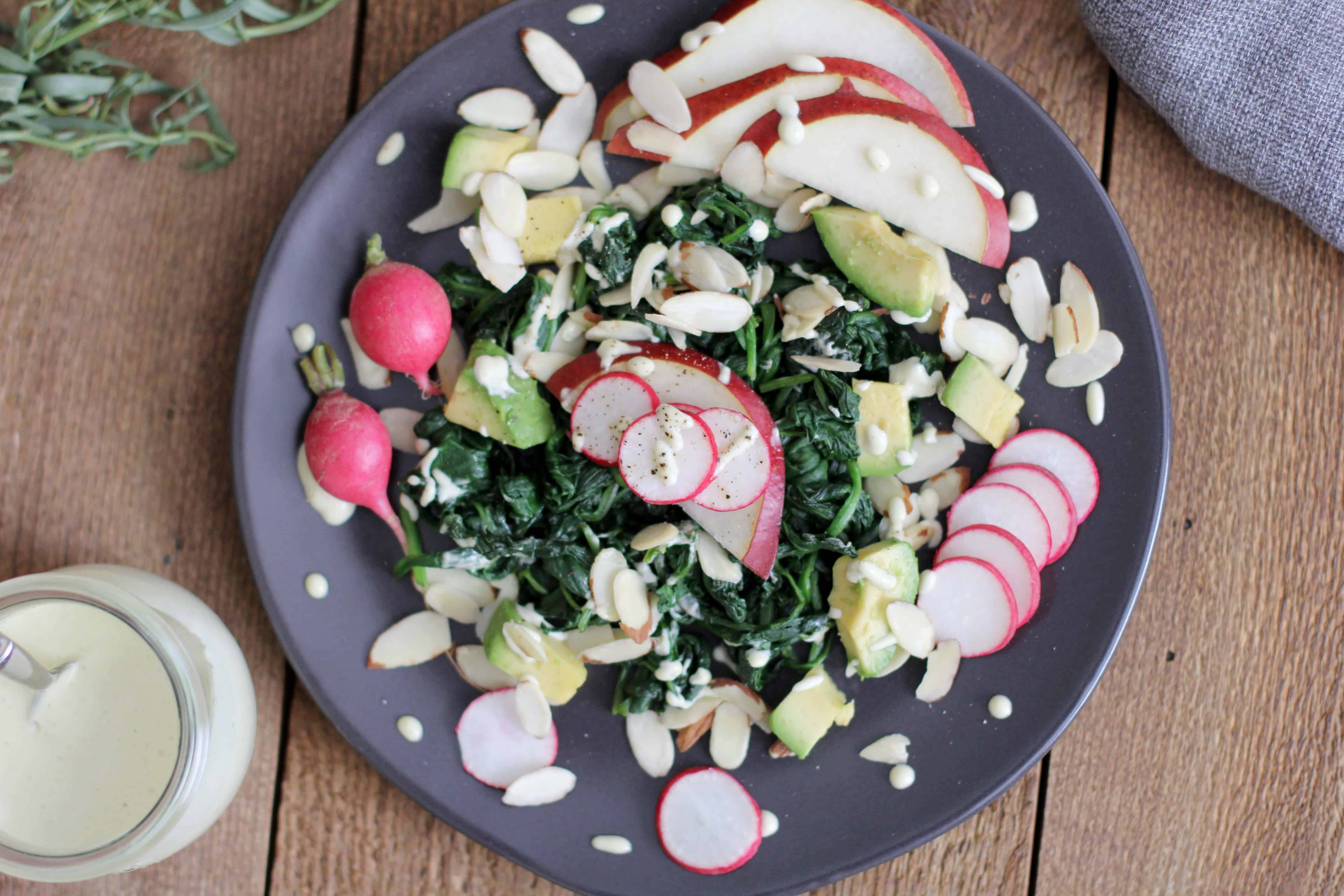 Pear salad recipe with sautéed spinach - Dr. Axe