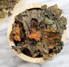Spicy kale chips - Dr. Axe
