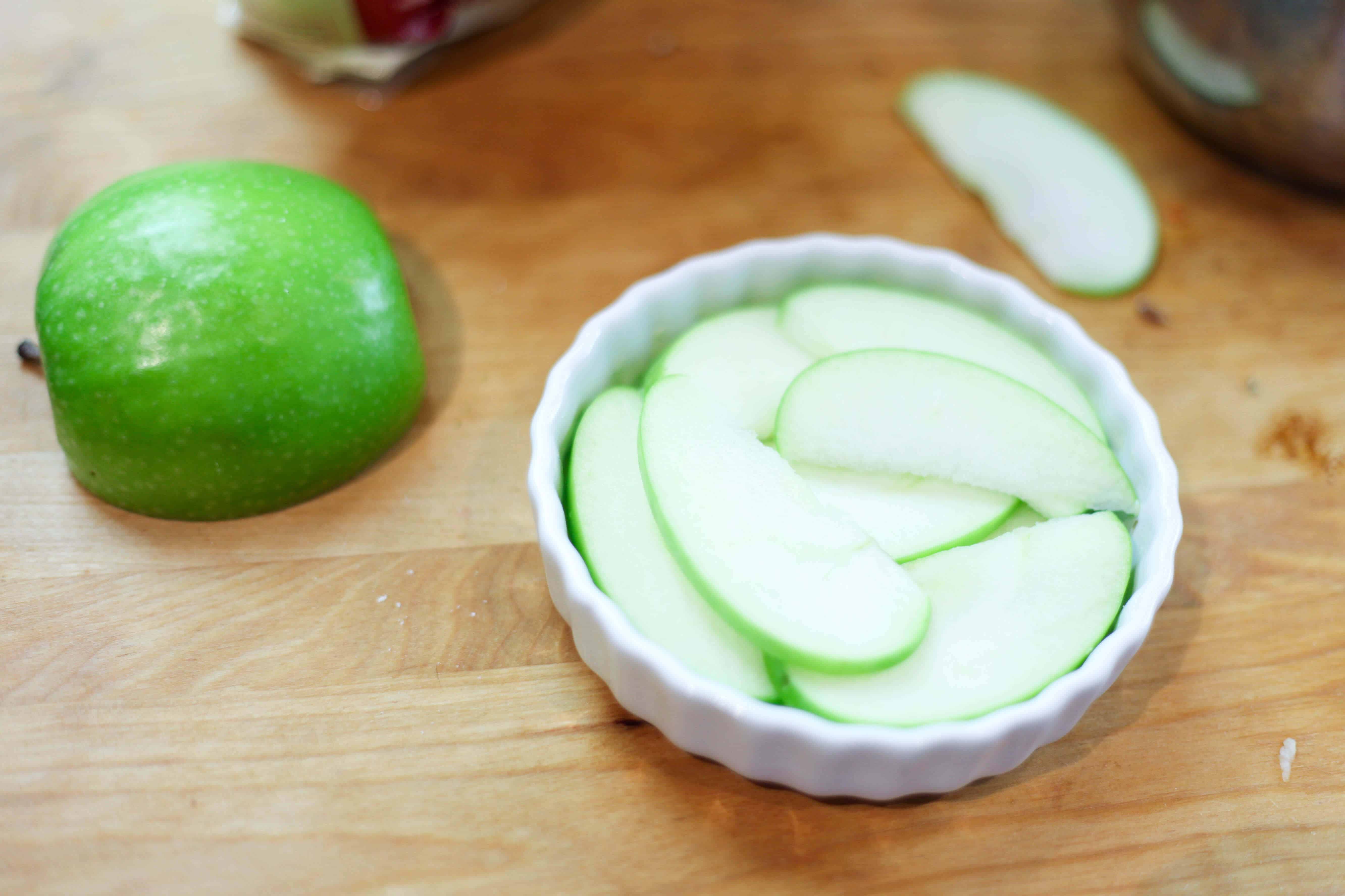 Gluten-free apple crisp step 2 - Dr. Axe