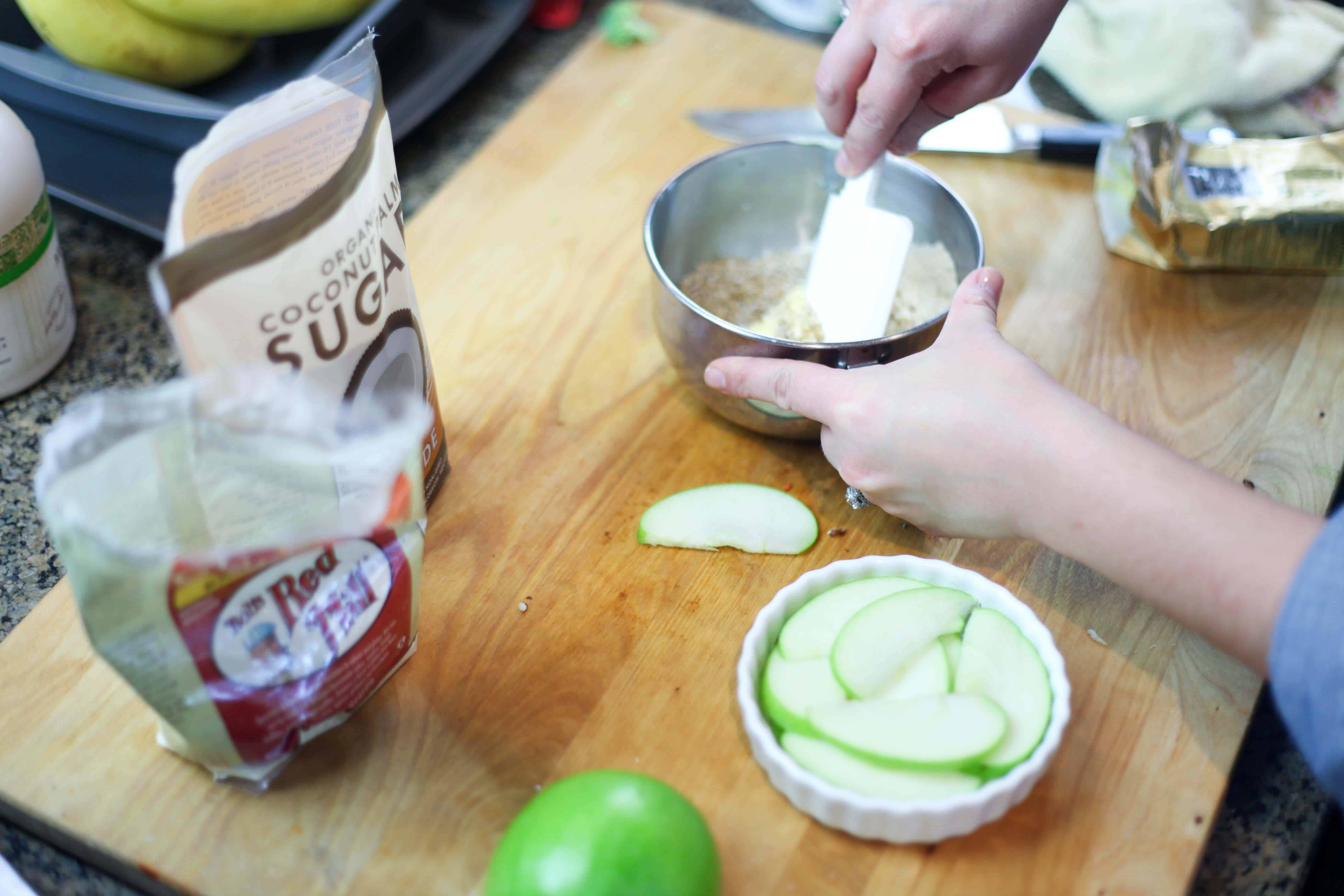 Gluten-free apple crisp step 3 - Dr. Axe