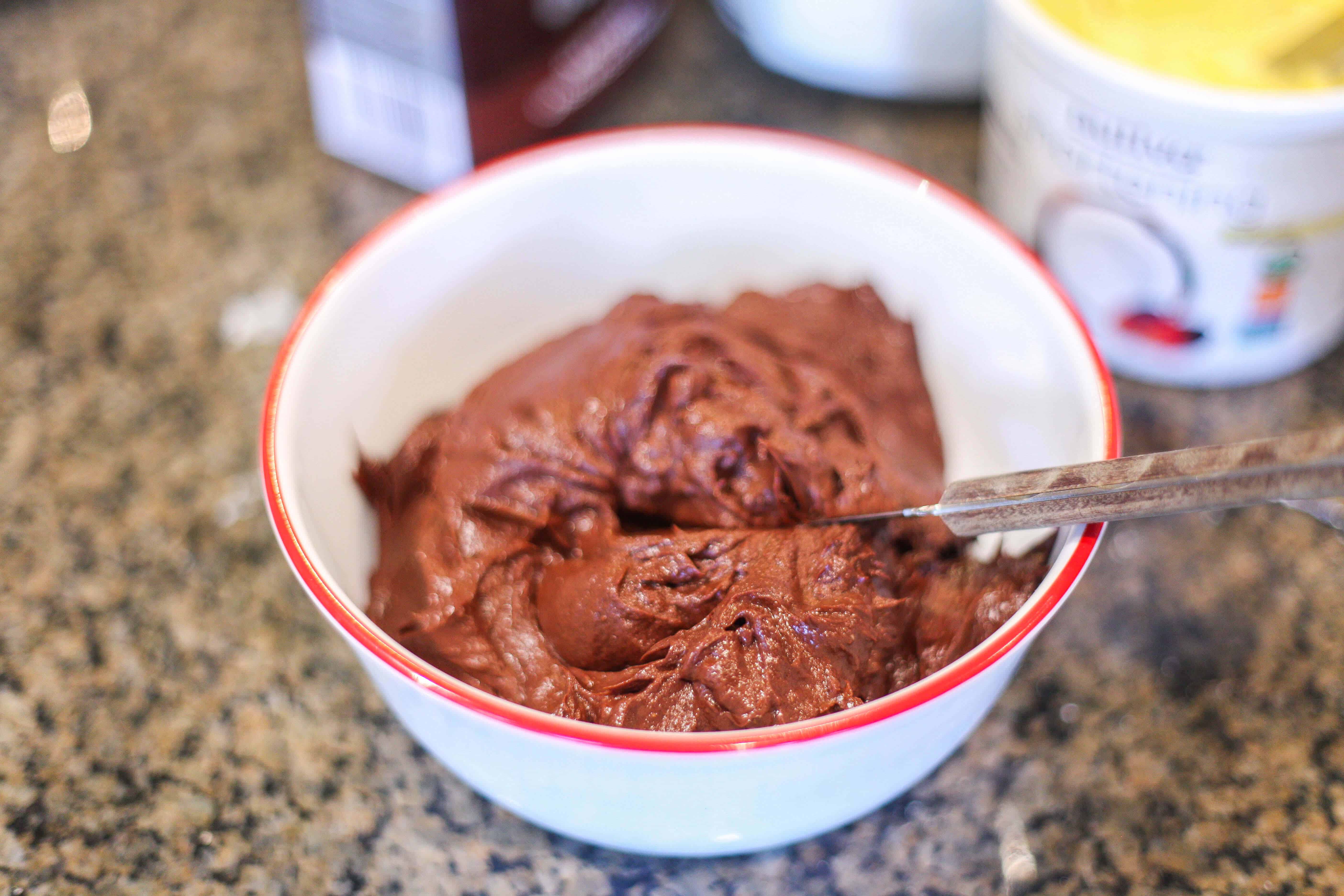 Chocolate frosting recipe - Dr. Axe