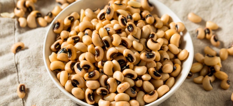 Black Eyed Pea Nutrition Benefits And How To Cook Dr Axe