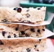 Protein blueberry macadamia bar recipe