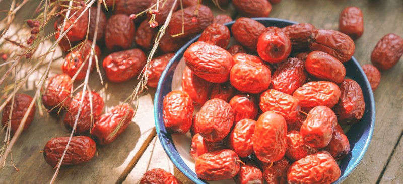 Jujube Fruit Benefits Nutrition Facts And How To Use Dr Axe