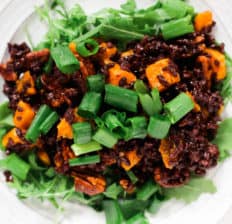 Candied pecan butternut squash salad - Dr. Axe