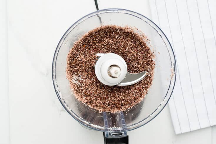Energy balls step 2 - Dr. Axe