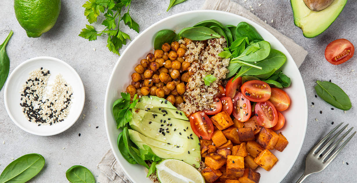 What Is a Vegan Diet? A Guide to the Food, Benefits and Nutrition of  Veganism