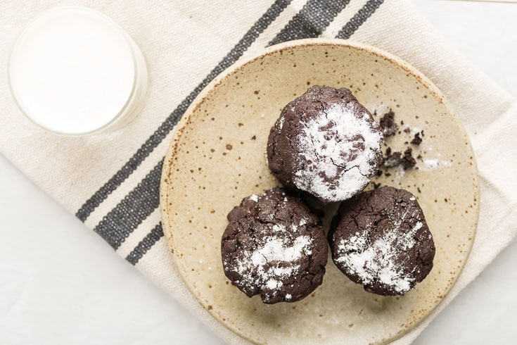 Chocolate crinkle cookies recipe - Dr. Axe