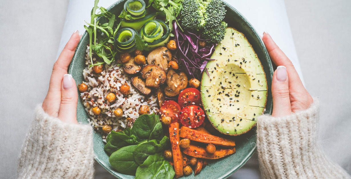 How to Maintain a Balanced Diet as a Vegetarian or Vegan