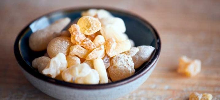 Boswellia Benefits, Dosage And Side Effects - Dr. Axe