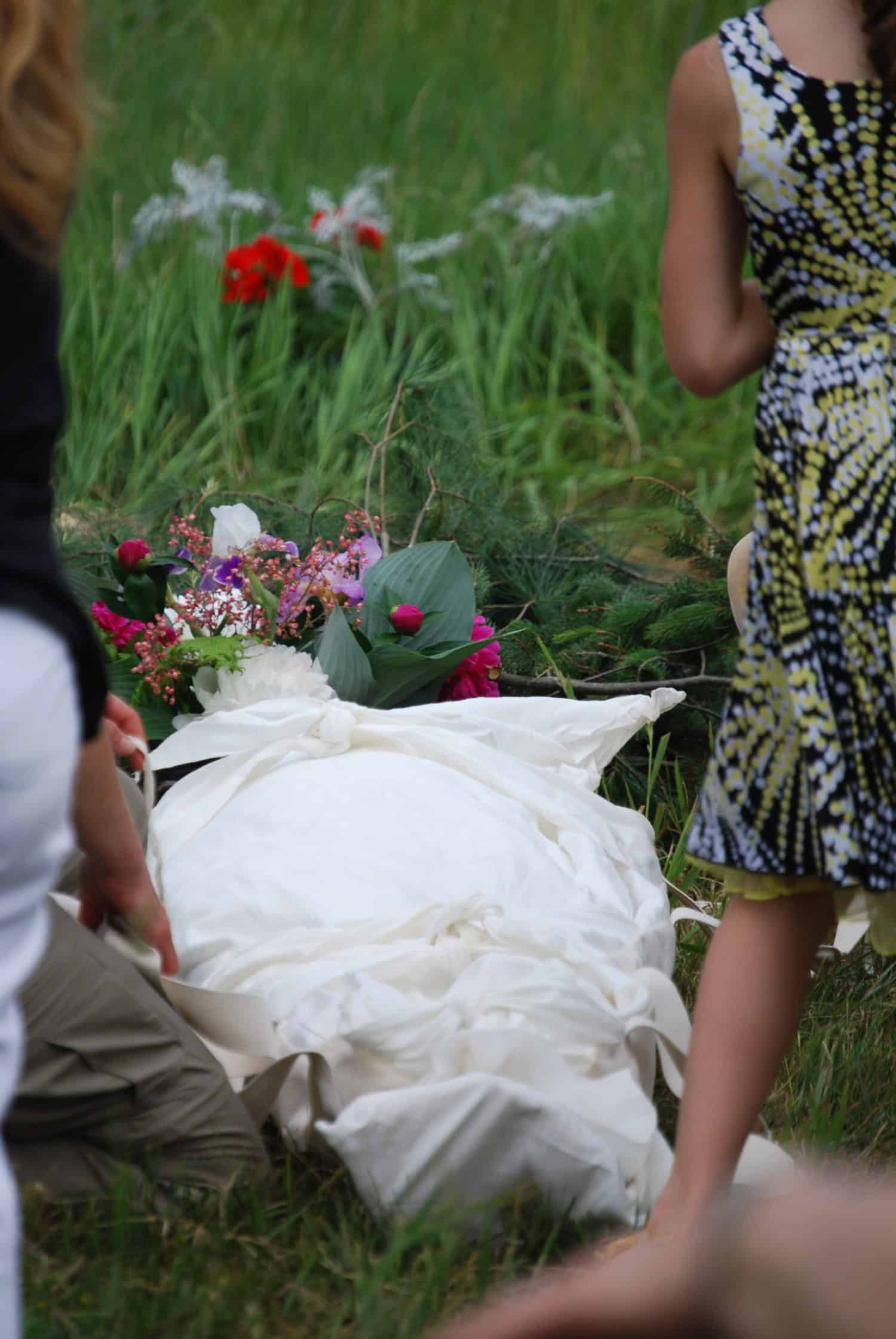 Green Burial Facts: Is a Natural Burial Right for You? - Dr. Axe