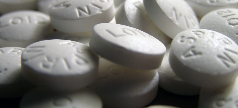 Nežádoucí účinky aspirinu - Dr. Axe