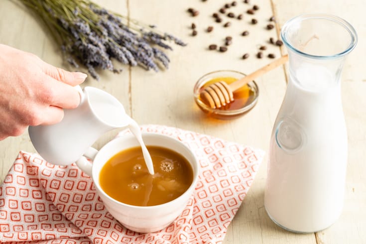 Healthy Homemade Coffee Creamer (Replaces Coffeemate)