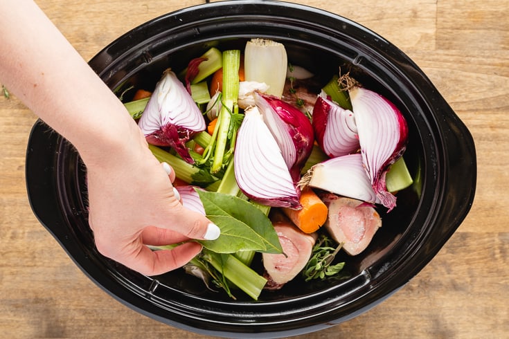 Bone Broth (How to Make Beef Bone Broth) - Alphafoodie