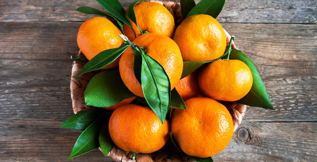 large tangerine fruit