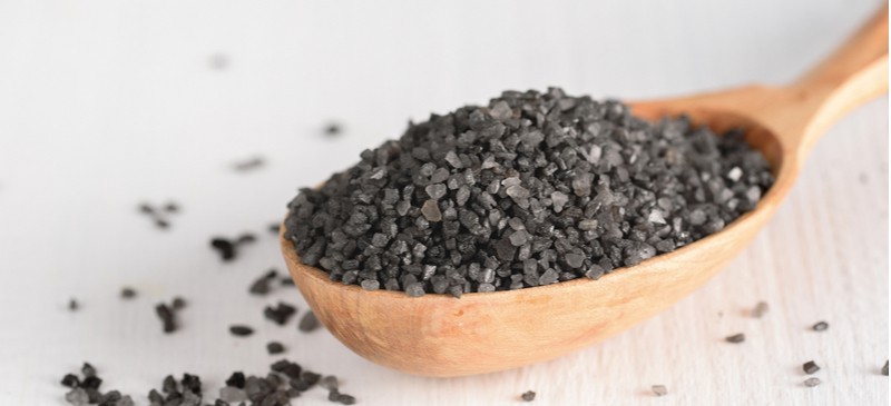 Black Salt Uses Benefits And Comparisons To Regular Salt Dr Axe