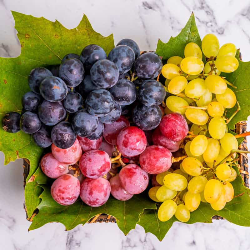 Grapes nutrition - Dr. Axe