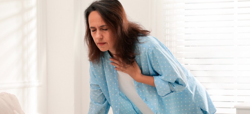 Signs of heart disease in women - Dr. Axe
