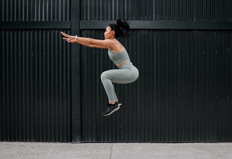 Deep squats with a jump