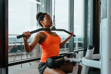 Lat pulldowns